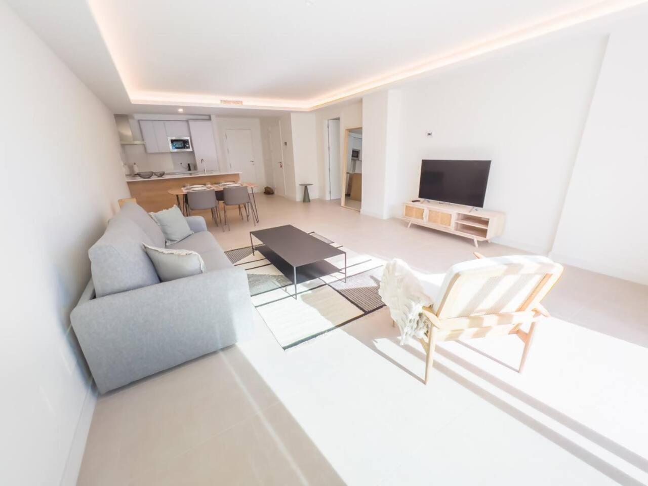 Bajo Con Jardin En La Milla De Oro Apartment Марбеля Екстериор снимка