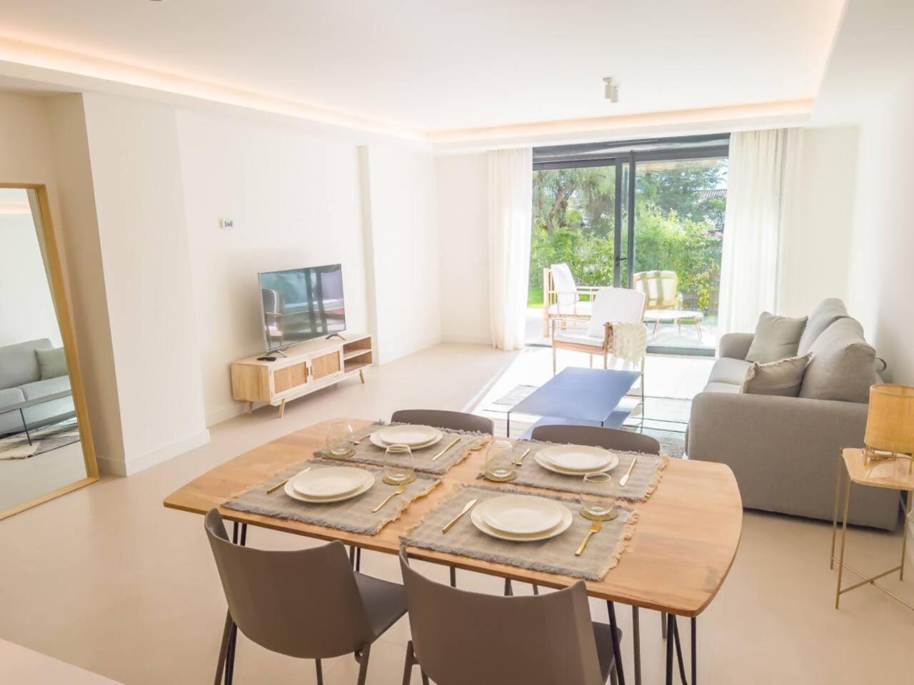 Bajo Con Jardin En La Milla De Oro Apartment Марбеля Екстериор снимка